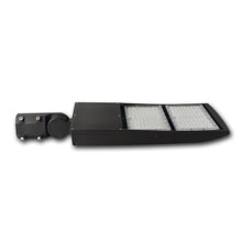 Cargar imagen en el visor de la galería, QPlus LED Estacionamiento Caja de zapatos Luminaria para poste Luz blanca de día 5000K en 240W y 300W
